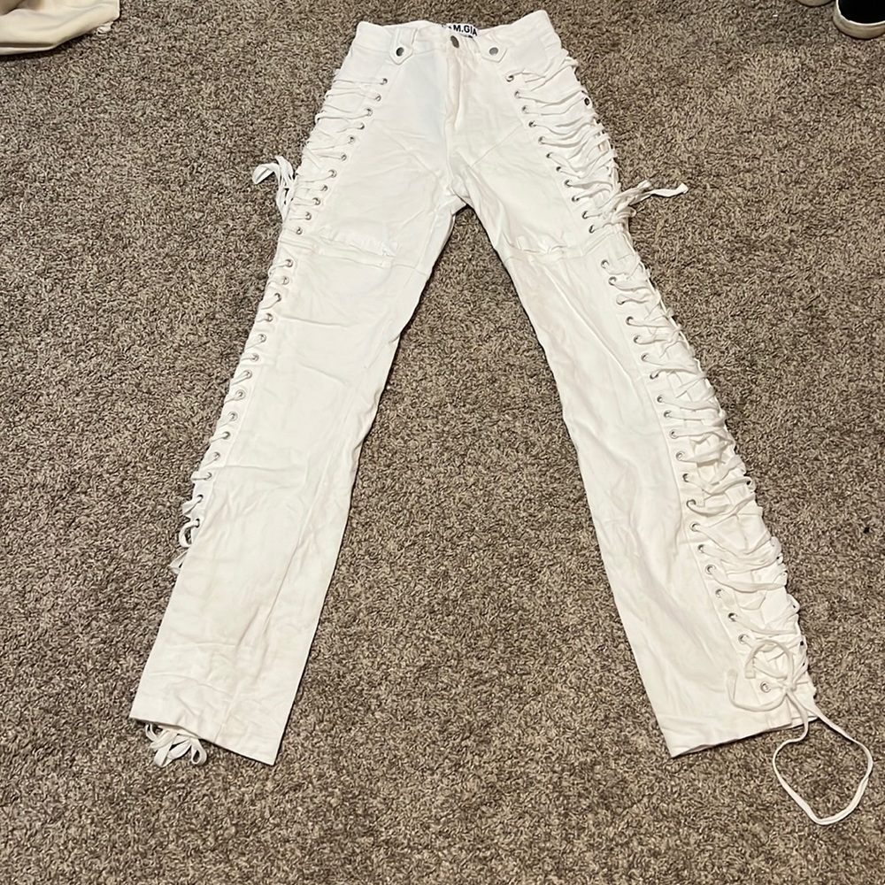I am Gia Holly pant